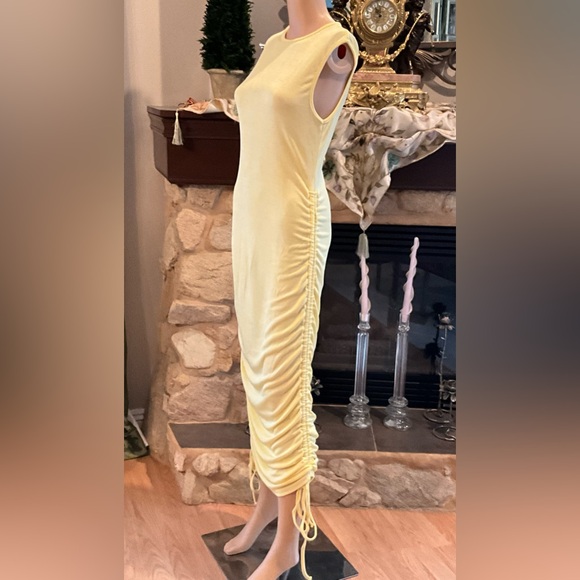 asos design Dresses & Skirts - ASOS DESIGN Yellow Dress 10
